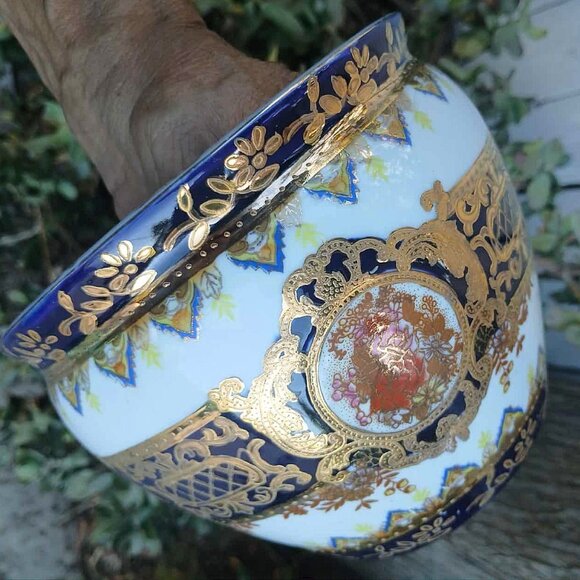 European-style Asian Influenced Intricate Moriage Koi Fish Bowl Planter - Picture 12 of 16